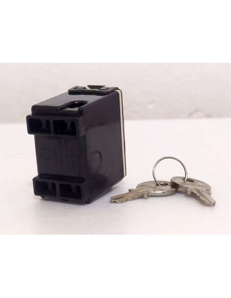 Deviatore-a-chiave-Bticino-Magic-10a-250v-Art5007D-4