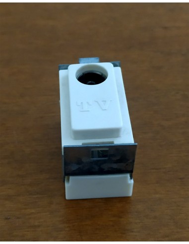 Presa-TV-terminale-femmina-Feb2051-compatibile-per-Bticino-Magic-3