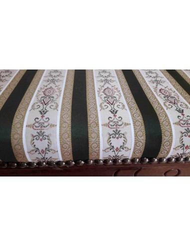 Panchetta-Arte-Povera-in-legno-imbottita-con-braccioli-particolari del tessuto