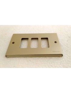 Placca-Bticino-3-posti-moduli-in-alluminio-serie-Magic-2 2