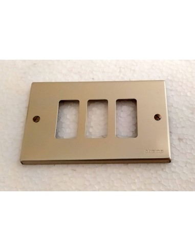 Placca-Bticino-3-posti-moduli-in-alluminio-serie-Magic-2