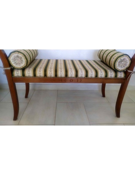 Panchetta-Arte-Povera-in-legno-imbottita-con-braccioli-1