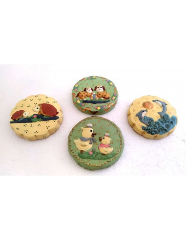 Placchetta-in-ceramica-decorata-o-105xh2-con-scatola-set-4-pz