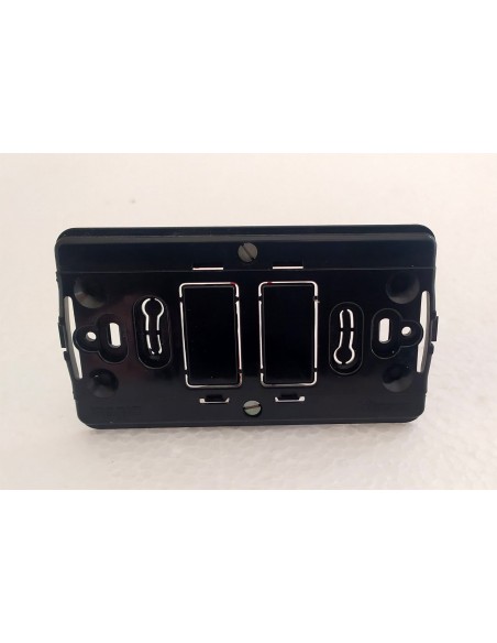 Supporto-in-resina-2-posti-per-scatola-tonda-Bticino-Magic-1