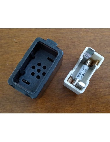 Portafusibile-Bticino-serie-Magic-con-fusibile-Art5088-9