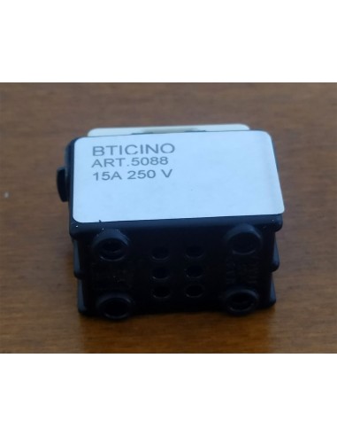 Portafusibile-Bticino-serie-Magic-con-fusibile-Art5088-5