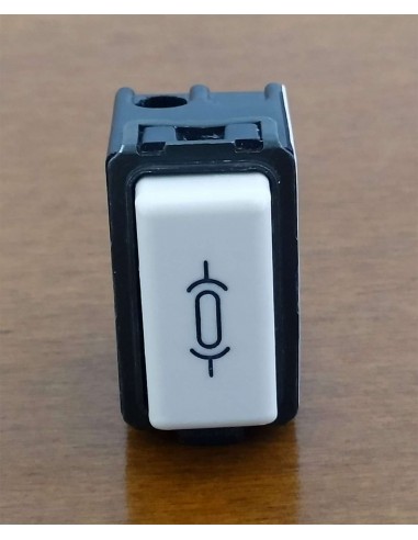 Portafusibile-Bticino-serie-Magic-con-fusibile-Art5088-2