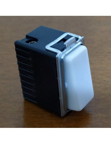 Interruttore-unipolare-Feb-compatibile-Bticino-Magic-10a-250V-2