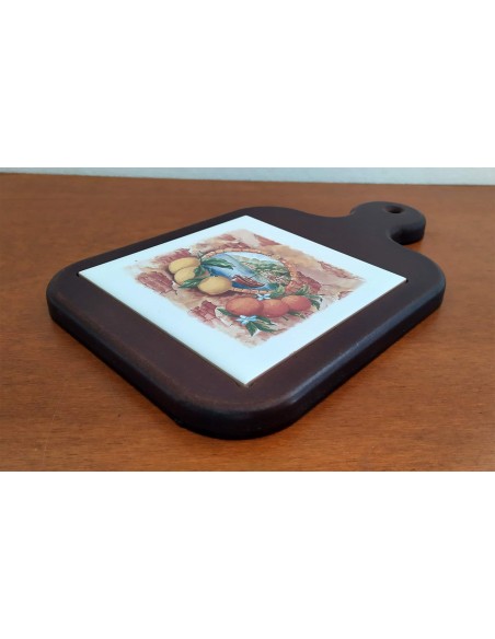 Tagliere-in-arte-povera-con-decorazione-su-piastrella-ceramica-4