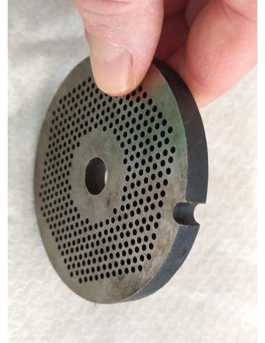 Piastra-trafila-per-tritacarne-elettrico-n°22-foro-da-2-mm-4