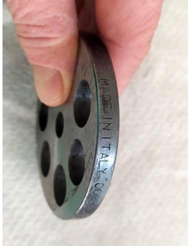 Piastra-trafila-per-tritacarne-elettrico-n°22-foro-da-18-mm-4