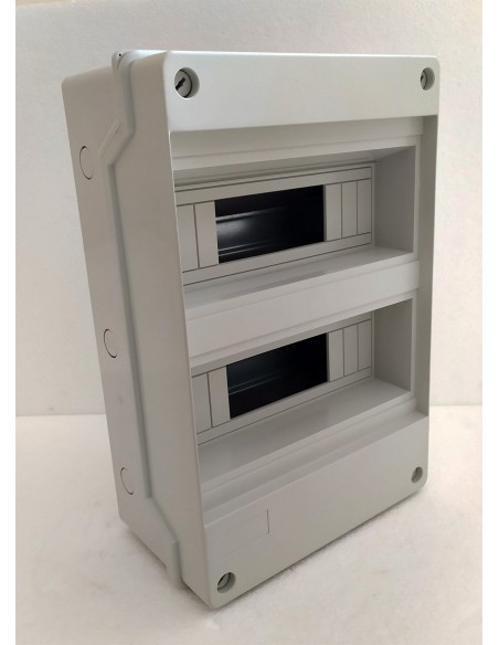 Centralino-da-parete-senza-portello-24-moduli-ip40