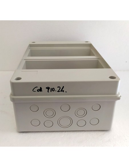 Centralino-da-parete-senza-portello-24-moduli-ip40-2