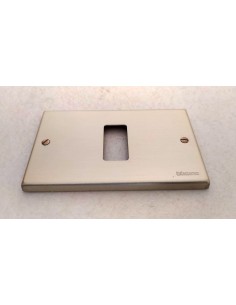 Placca-Bticino-1-posto-moduli-in-alluminio-serie-Magic 2