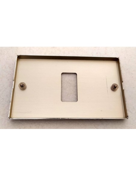 Placca-Bticino-1-posto-moduli-in-alluminio-serie-Magic-3