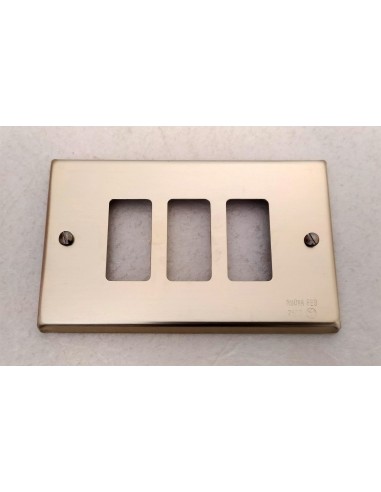 Placca-Feb-3-posti-moduli-in-alluminio-serie-magic