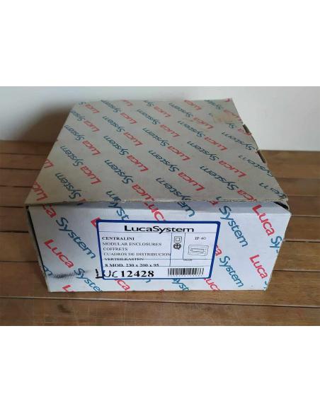 Centralino-da-parete-8-moduli-senza-portello-IP40-6