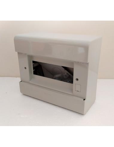 Centralino-da-parete-8-moduli-senza-portello-IP40-1