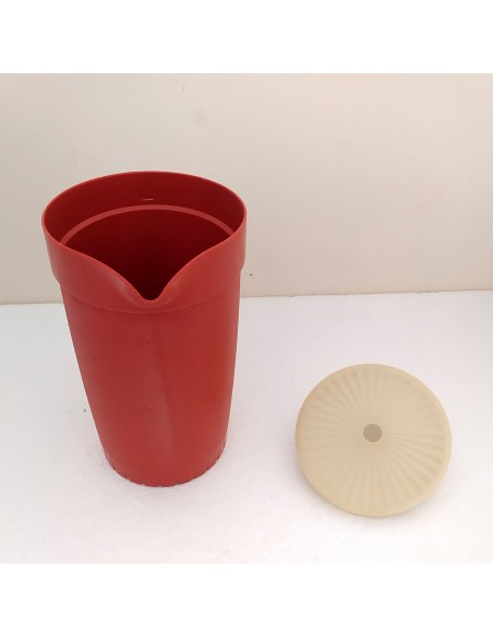 Caraffa-brocca-Tupperware-in-plastica-con-coperchio-ermetico-da-2-litri-3