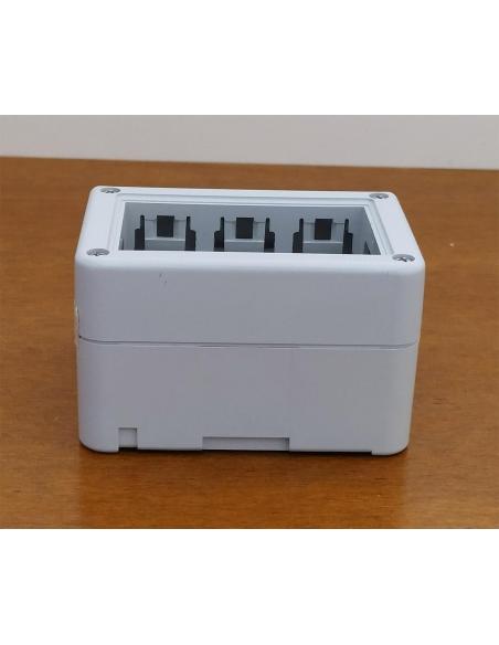 Cassetta-custodia-da-parete-idrobox-Bticino-Tekne-3-posti-2
