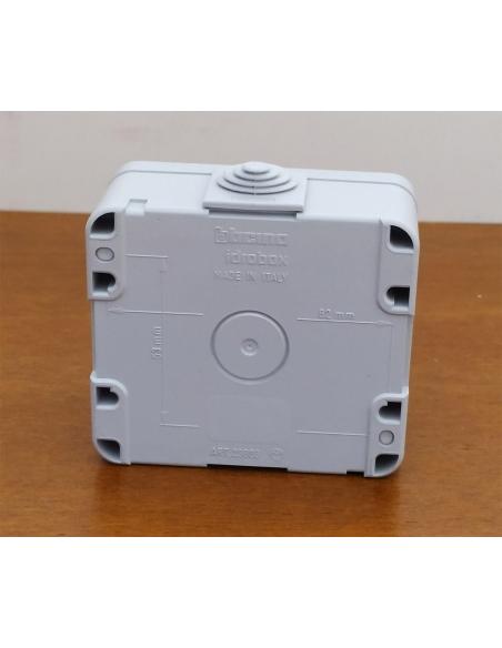 Cassetta-custodia-da-parete-idrobox-Bticino-Tekne-3-posti-3