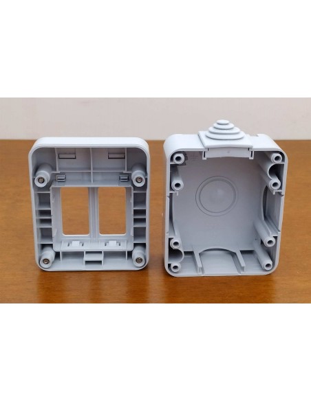 Cassetta-custodia-da-parete-idrobox-Bticino-Magic-2-posti-4