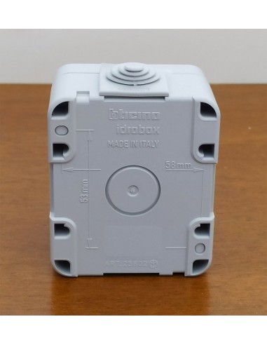 Cassetta-custodia-da-parete-idrobox-Bticino-Magic-2-posti-3