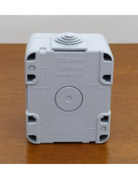 Cassetta-custodia-da-parete-idrobox-Bticino-Magic-2-posti-3