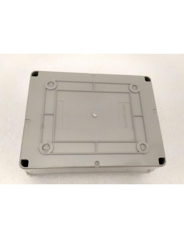 Cassetta-di-derivazione-stagna-con-pareti-lisce-190x140x70-IP56-4
