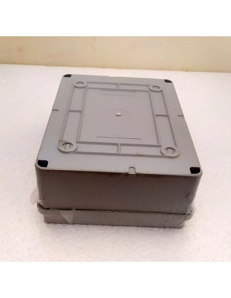 Cassetta-di-derivazione-stagna-con-pareti-lisce-190x140x70-IP56-5