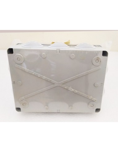 Cassetta-derivazione-da-parete-190x140x70-con-passacavi-IP55-4