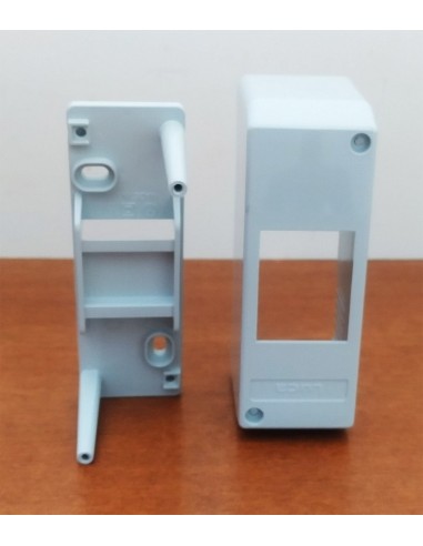 Centralino-calotta-da-parete-1/2-moduli-Lucasystem-IP40-4