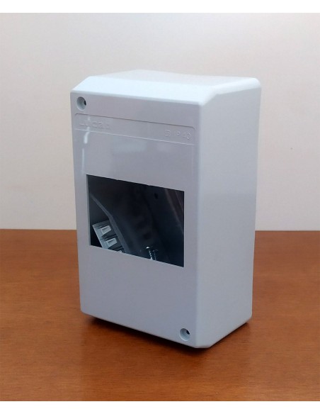 Centralino-calotta-da-parete-2/4-moduli-Lucasystem-IP40