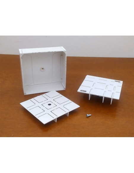 Scatola-per-derivazioni-piane-Lucasystem-avorio-H10/17-6