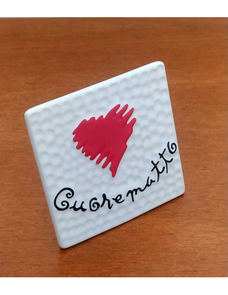 Cuore-Matto-mattonella-in-ceramica-bianca-da-esposizione-2