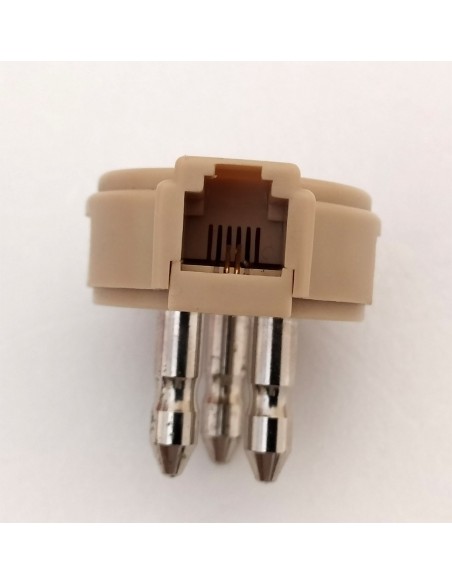 Presa-spina-telefonica-a-tre-poli-con-attacco-plug-Rj11-3