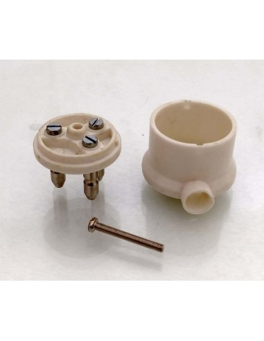 Spina-telefonica-tripolare-bianca-4