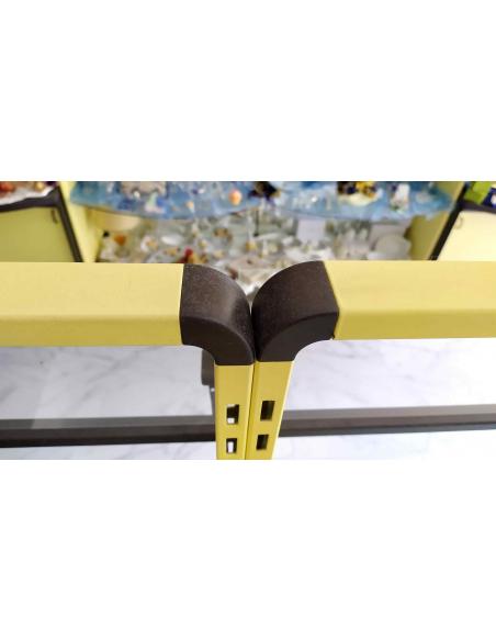 Scaffale-gondola-bifacciale-per-esposizione-con-base-in-legno-e-ripiani-in-vetro-16