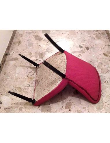 Poltroncine-in-legno-ricoperte-di-tessuto-rosso-vintage-anni-60-7