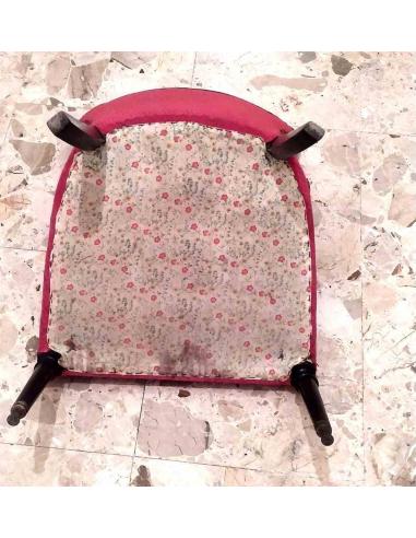 Poltroncine-in-legno-ricoperte-di-tessuto-rosso-vintage-anni-60-9