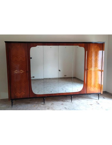 Armadio-in-legno-lucido-antico-con-6-ante-e-specchio-centrale