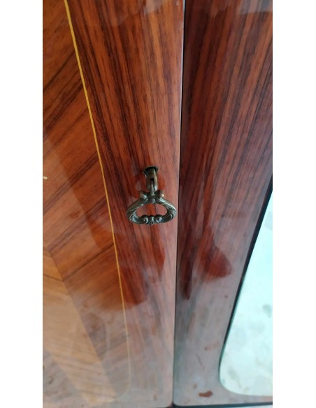 Armadio-in-legno-lucido-antico-con-6-ante-e-specchio-centrale-14