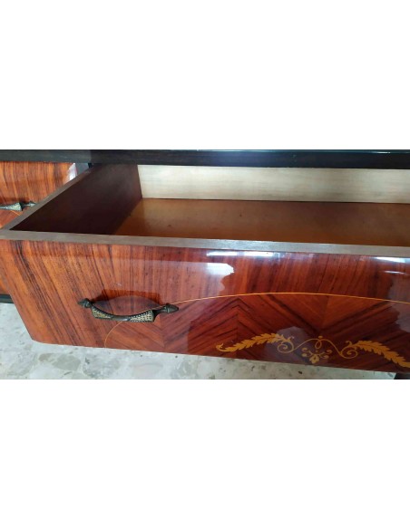 Como-antico-in-legno-lucido-decorato-con-4-cassetti-e-specchio-10