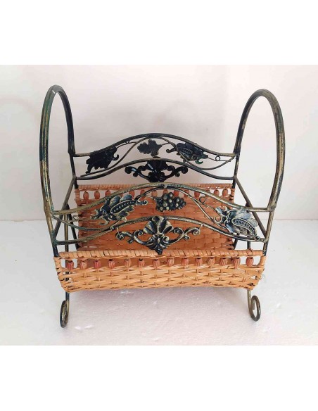 Portariviste-portagiornali-in-ferro-battuto-e-vimini-35x265x39-1