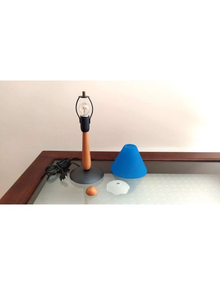 Lumetto-abajur-in-legno-e-metallo-con-paralume-blu-8