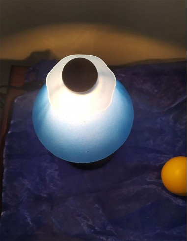 Lumetto-abajur-in-legno-e-metallo-con-paralume-blu-5