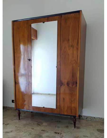 Armadio-vintage-con-specchio-per-camera-da-letto-1-anta-1