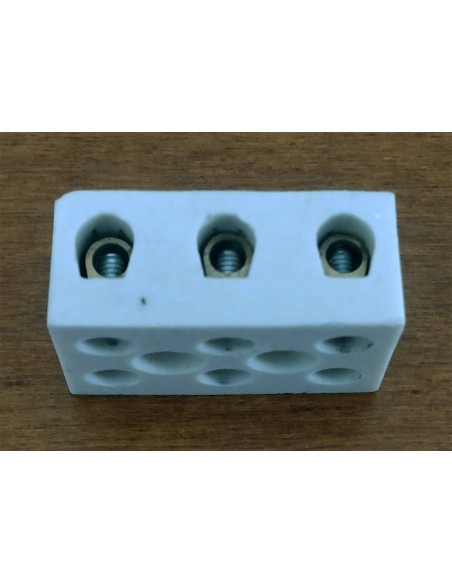 Morsettiera-in-steatite-ceramica-3-poli-l37xp24xh16mm-3