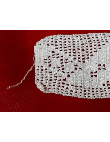 Tramezzo-bordura-pizzo-lavorato-alluncinetto-colore-bianco-l-4,5cm-x-6,65-metri-3