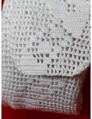 Tramezzo-bordura-pizzo-lavorato-alluncinetto-colore-bianco-l-4,5cm-x-6,65-metri-2